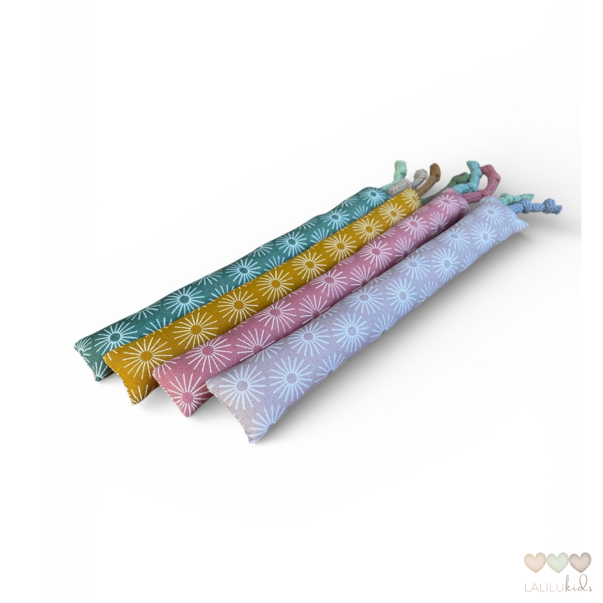 Alle verfügbaren Farben und Muster der Baby-Kaustangen aus Baumwolle in der Übersicht